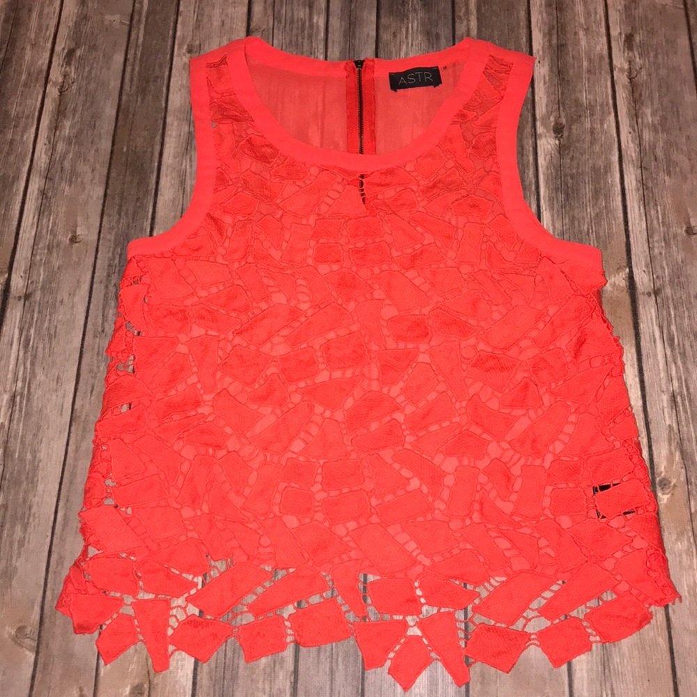 ASTR Zip Back Top - Picture 4 of 9